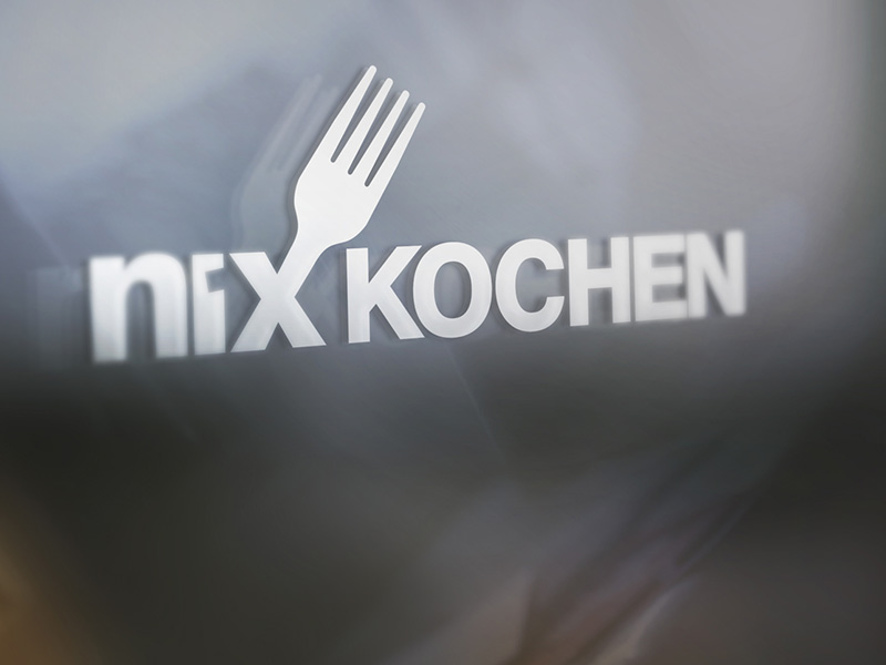 Logoentwicklung für NIXKOCHEN.